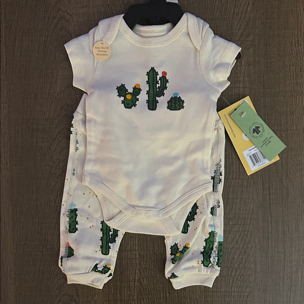 Cactus-Themed Baby Set - Cream and Green